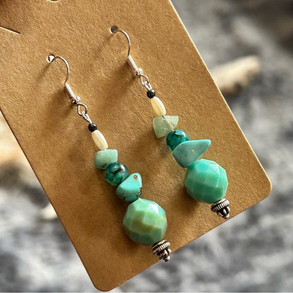 Handcrafted elegant genuine stone aventurine howlite faceted hematite earrings